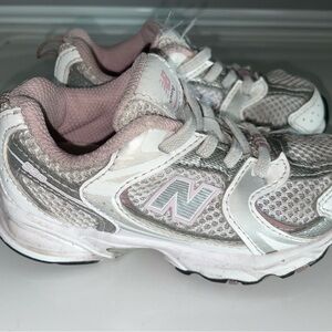 New Balance Kids Sneakers - White and Pink